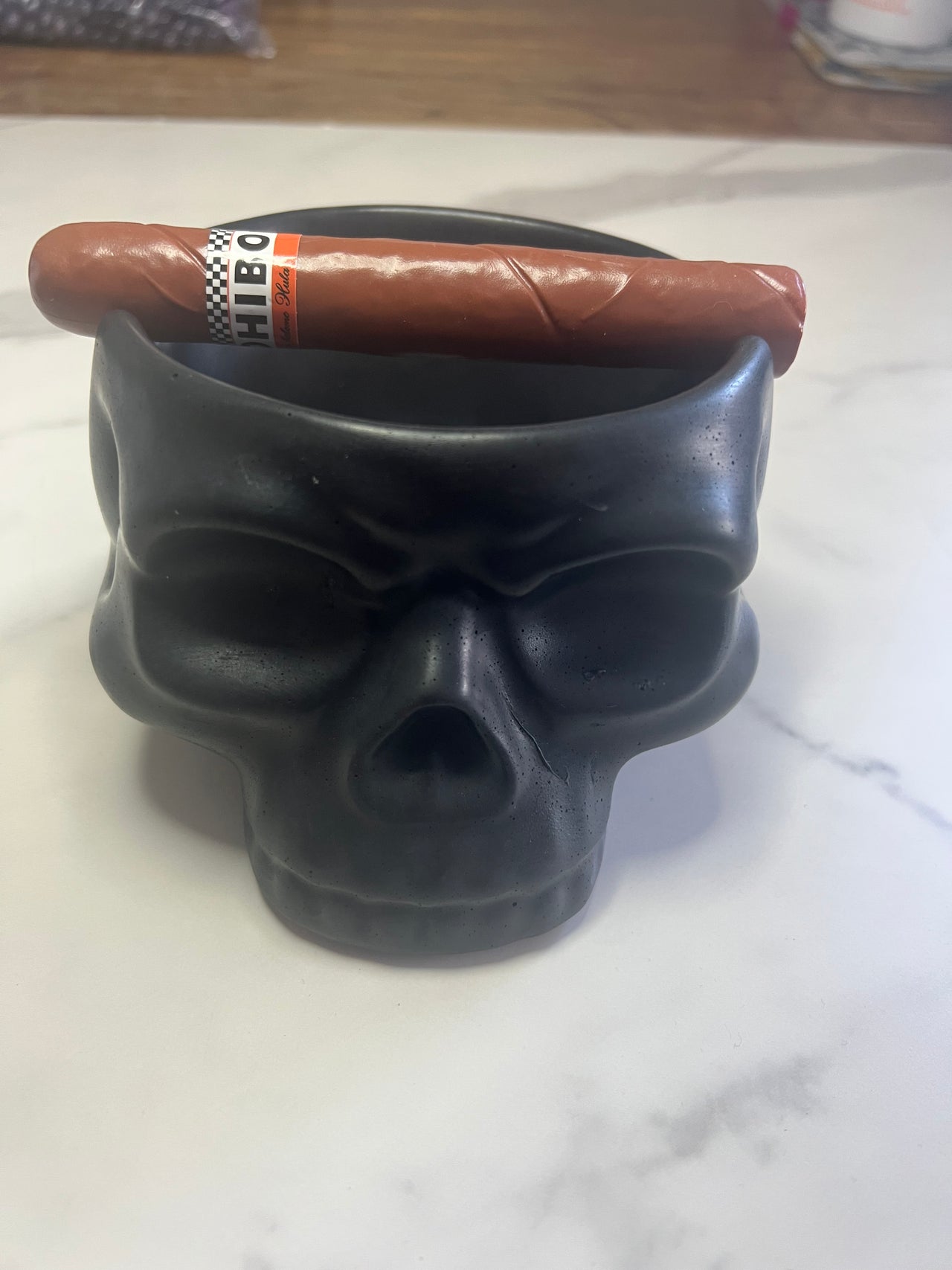 #52 solid back concrete skull cigar bowl ashtray
