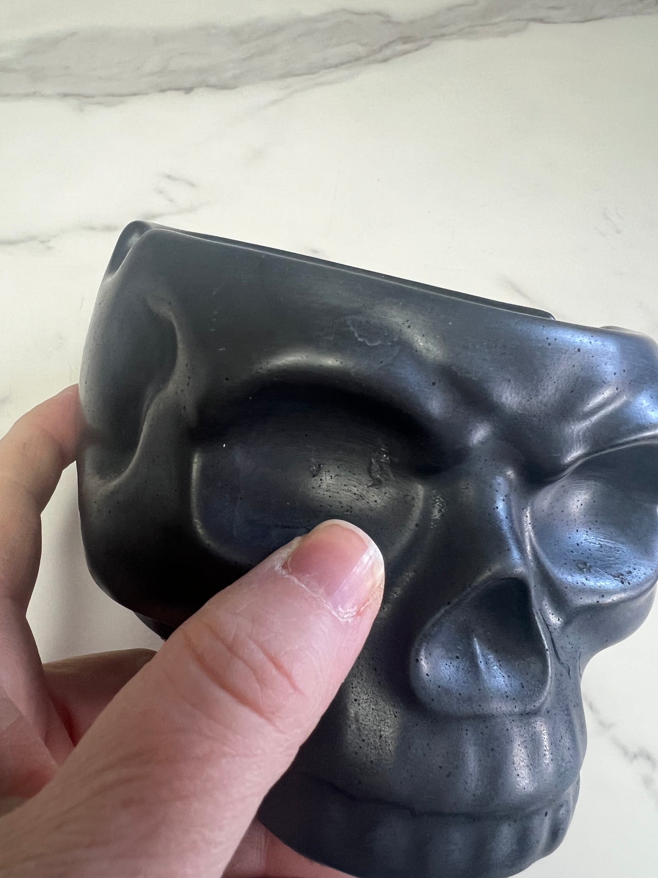 #52 solid back concrete skull cigar bowl ashtray