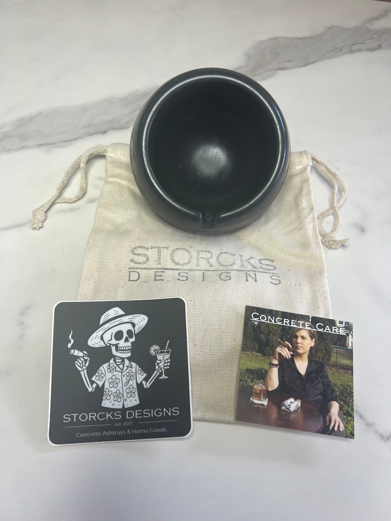 #54 concrete solid black small sphere ashtray