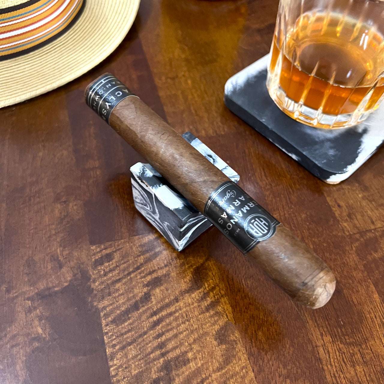 Concrete Portable Travel Cigar Rest in Black & White Marbled