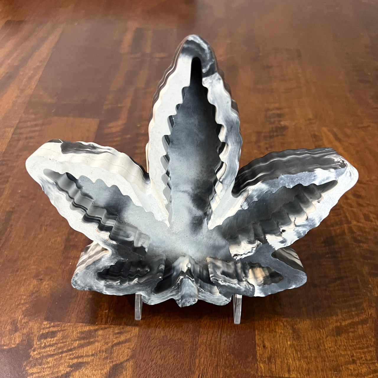 Black and White Concrete Leaf Ashtray Catchall Decor
