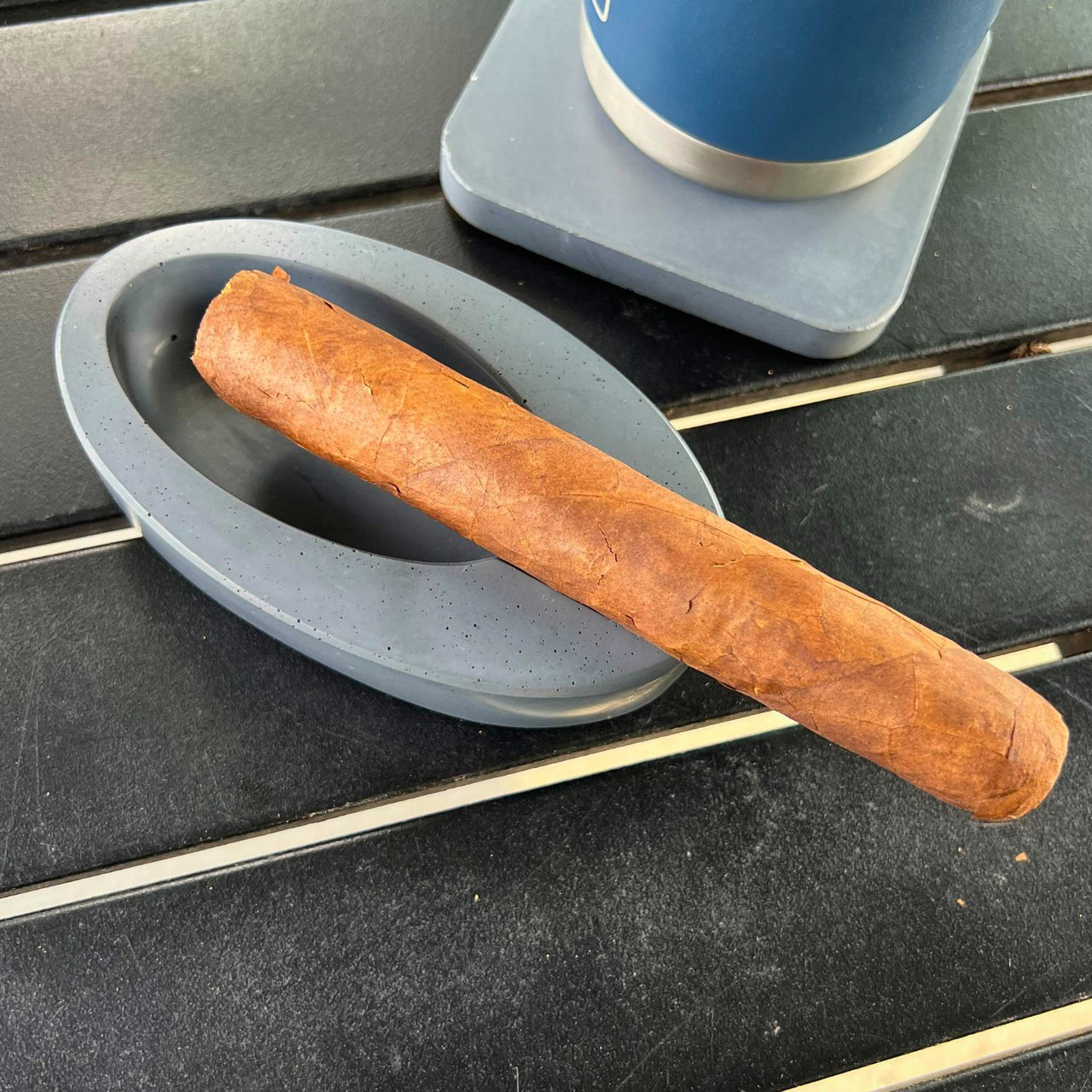 Oval Cigar Rest